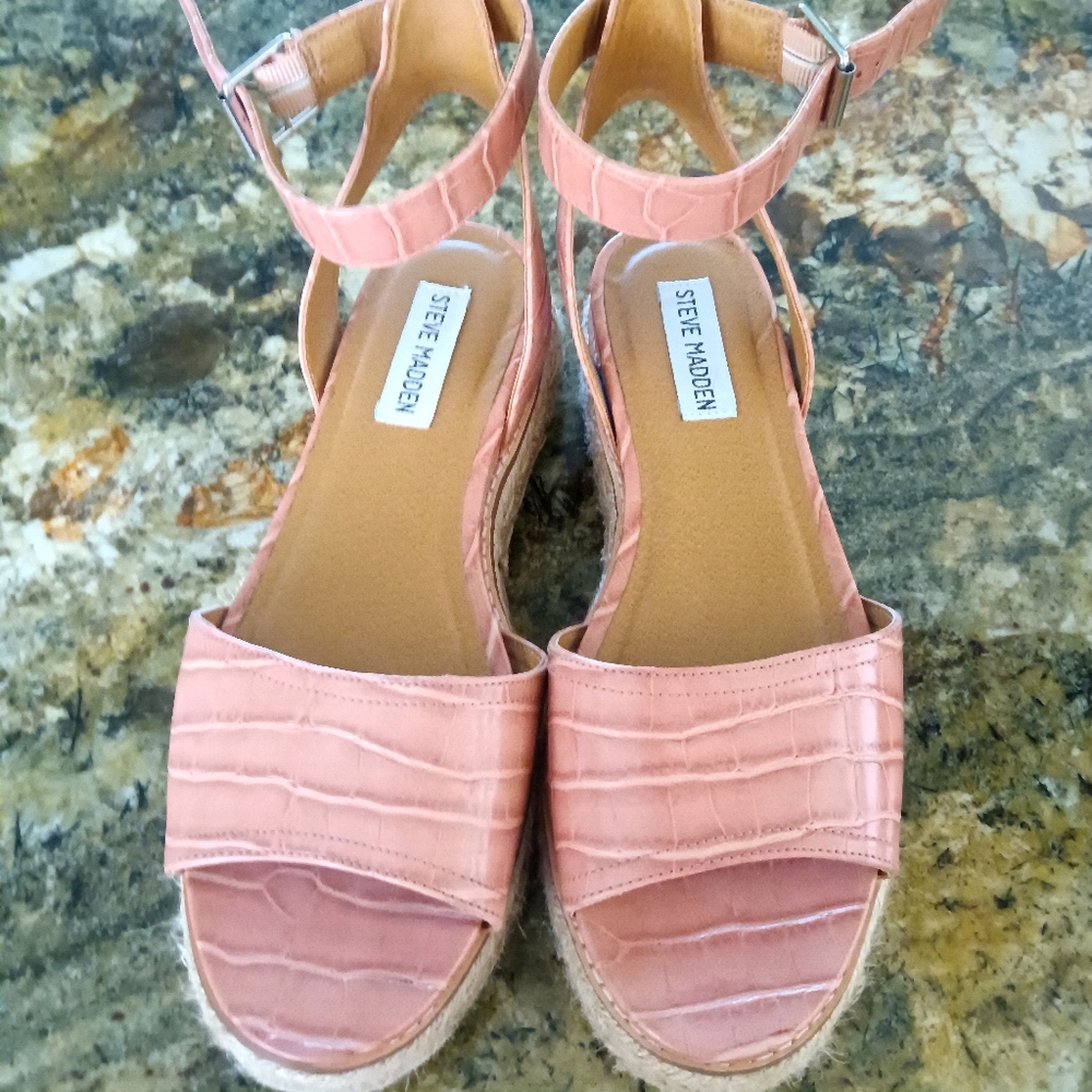 Steve Madden Size 8 espadrille